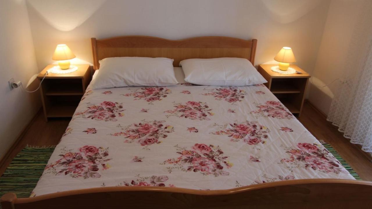 מאלינסקה Apartments Trupec מראה חיצוני תמונה