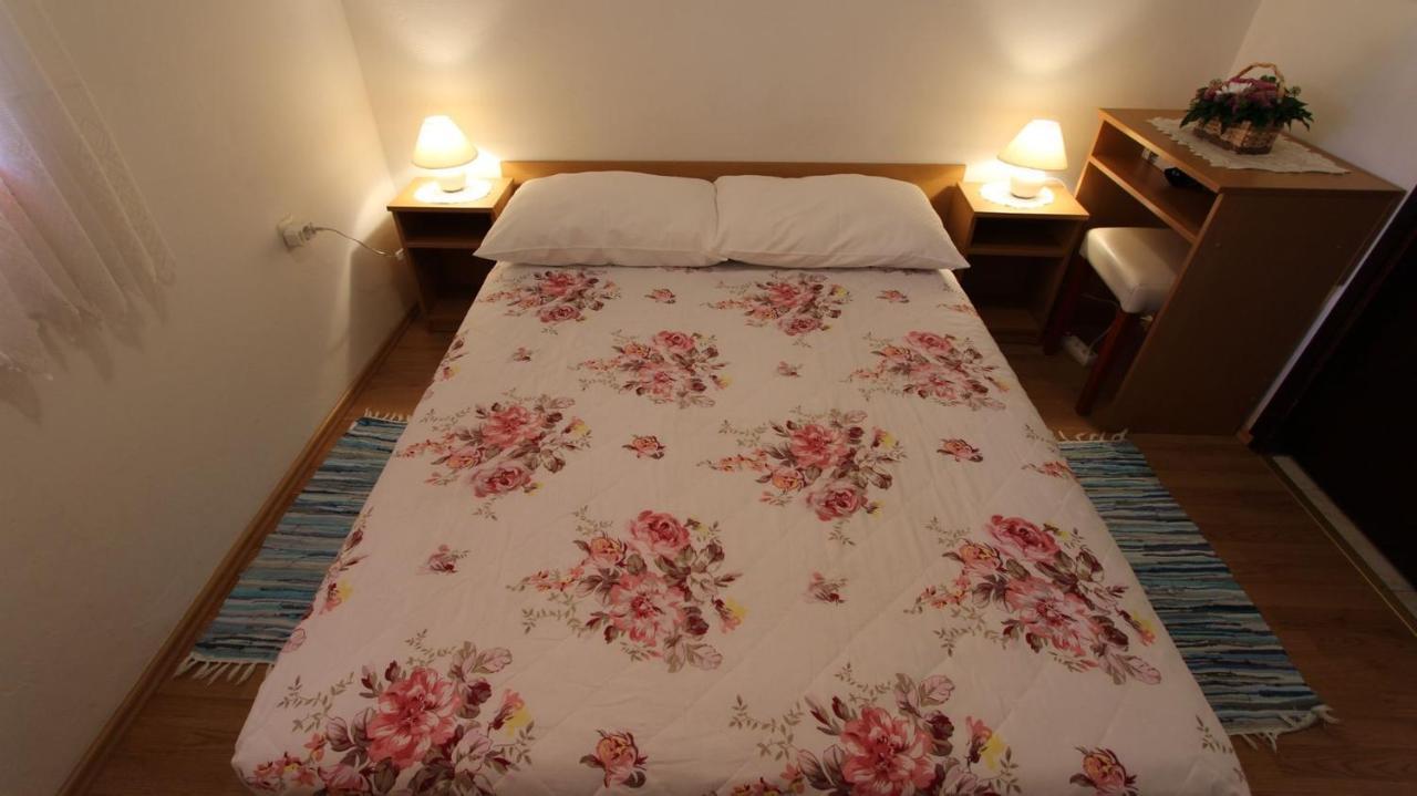 מאלינסקה Apartments Trupec מראה חיצוני תמונה
