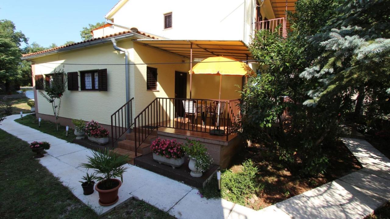 מאלינסקה Apartments Trupec מראה חיצוני תמונה